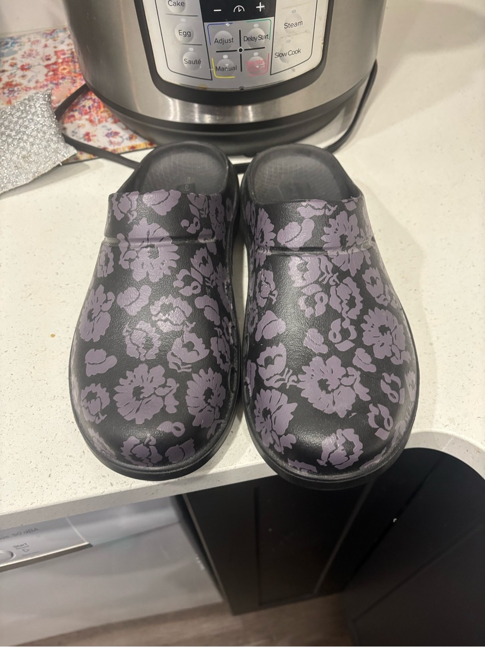 Oofos Clogs